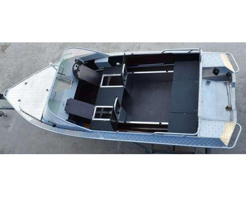 Алюминиевая лодка NewStyle 433 Bunk - автомобильная консоль